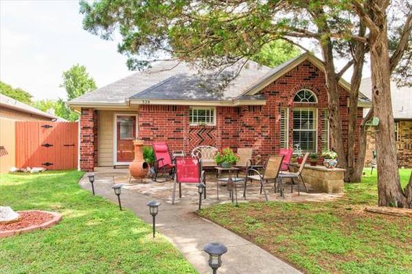 328 Bryant Lane, Cedar Hill, TX 75104