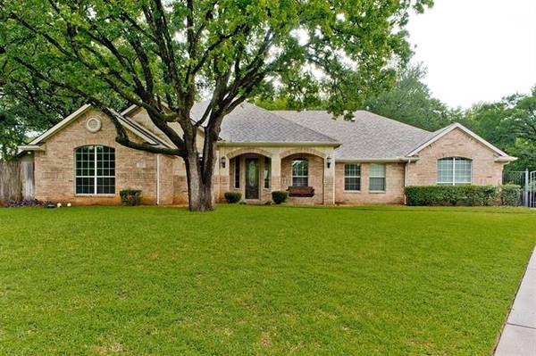 317 Frazier Drive, Hurst, TX 76053