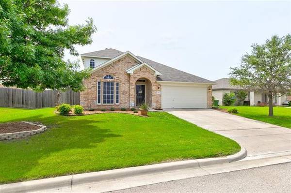 313 Westgate Drive, Aledo, TX 76008