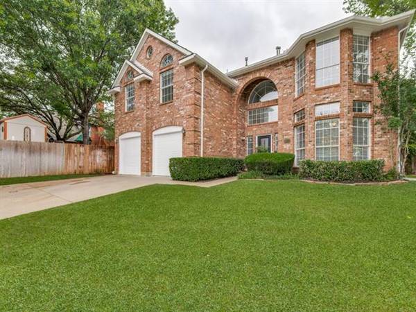 3825 Misty Glen Court, Bedford, TX 76021