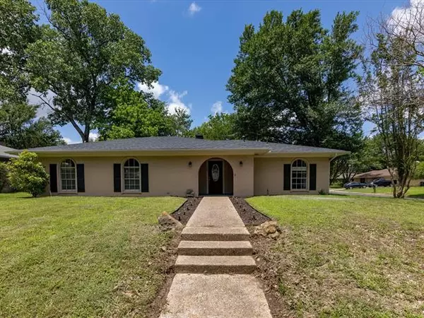 500 Edgewood Avenue, Corsicana, TX 75110