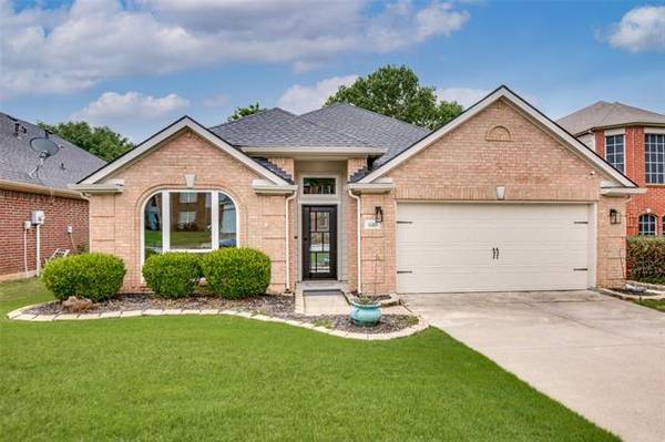 610 Lake Bridge Drive, Lake Dallas, TX 75065