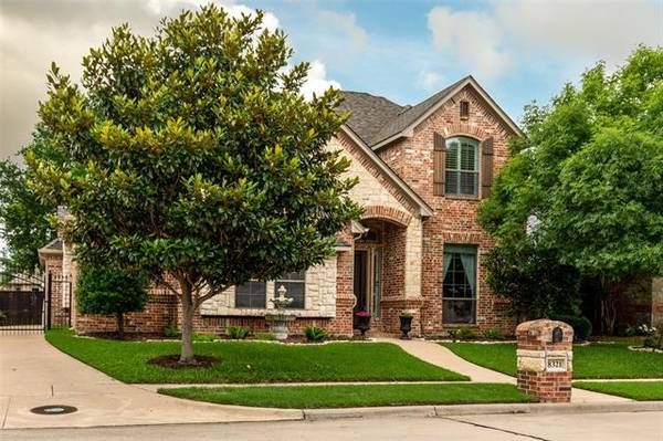 8321 Spence Drive, North Richland Hills, TX 76182