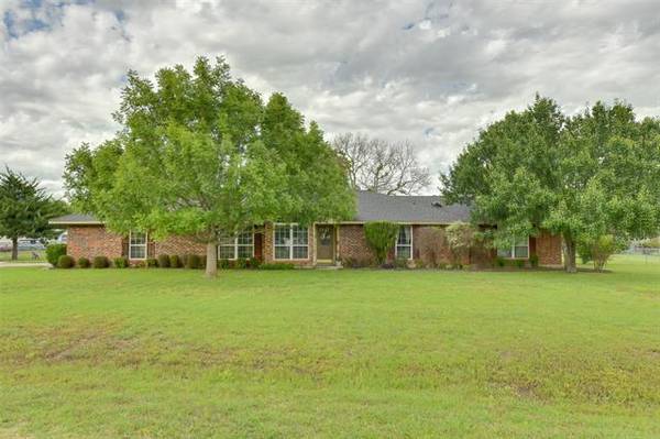 1174 Maree Drive, Waxahachie, TX 75165