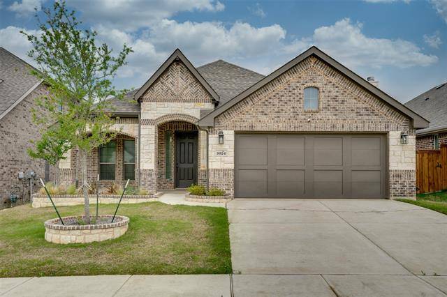 5924 Saddlepack Drive, Fort Worth, TX 76123