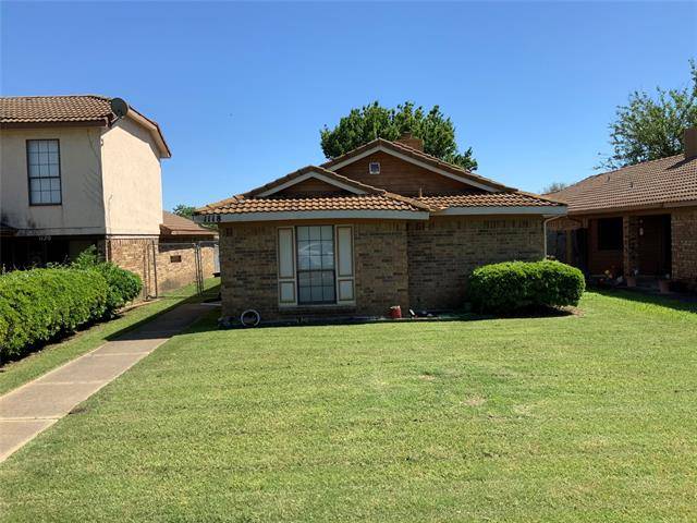 1118 Sandalwood Lane, Desoto, TX 75115