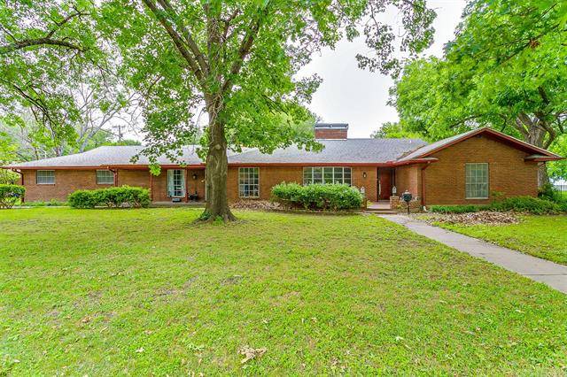 601 E Franklin Street, Hillsboro, TX 76645