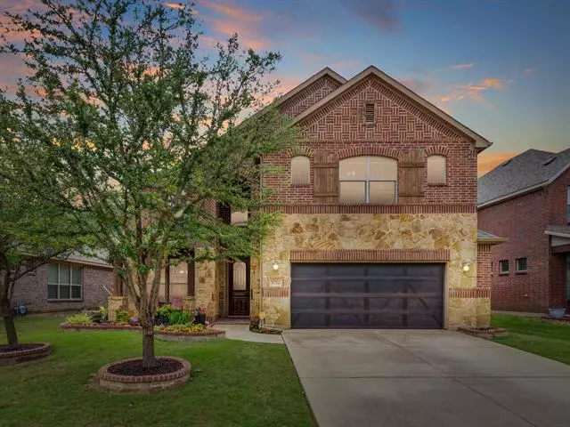 8716 Running River Lane, Fort Worth, TX 76131