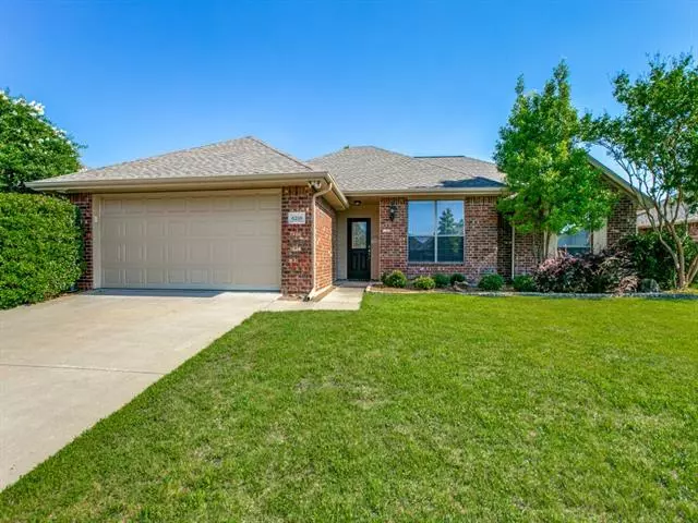 6218 Cynthia Drive, Midlothian, TX 76065