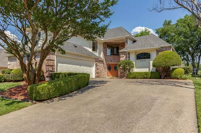 2910 Bluffview Drive, Garland, TX 75043