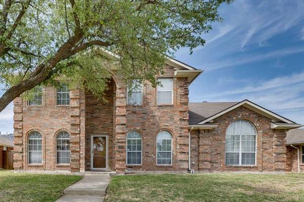 8817 Barton Creek Drive, Rowlett, TX 75089