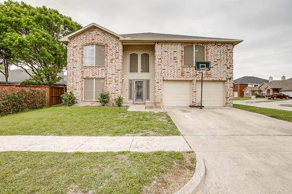 928 Leadville Drive, Arlington, TX 76001