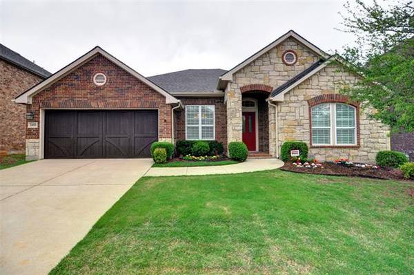 2403 Mesa Glen Drive, Arlington, TX 76001