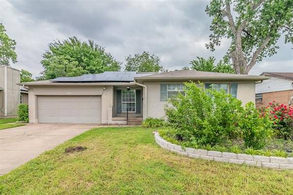 1318 N Rogers Road, Irving, TX 75061