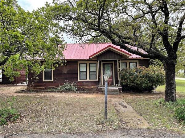 608 E 21st Street, Cisco, TX 76437