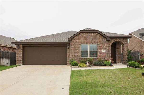 12037 Rustling Oaks Drive, Fort Worth, TX 76036