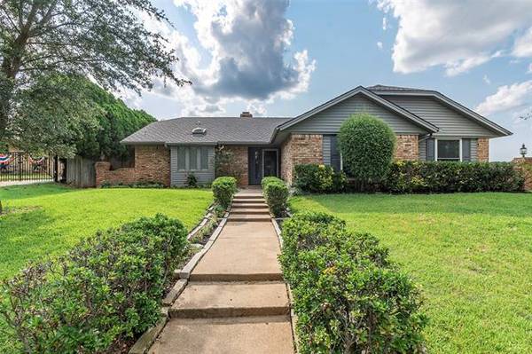 3400 Ainsworth Court, Arlington, TX 76016