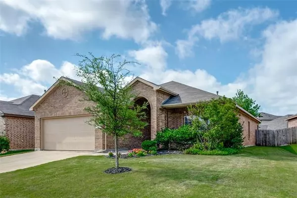 1313 Woodbine Cliff Drive, Fort Worth, TX 76179