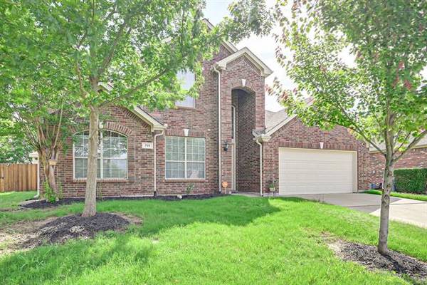 715 Tophill Lane, Mansfield, TX 76063