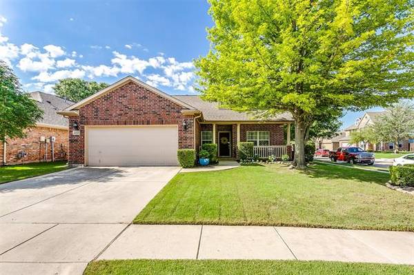 4300 Stonecrest Court, Fort Worth, TX 76244