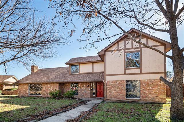 2029 Oxford Circle, Grand Prairie, TX 75051