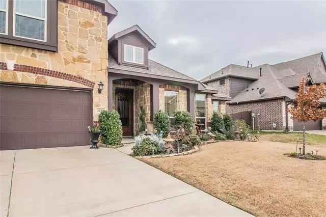 2227 Condor Street, Grand Prairie, TX 75052