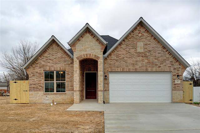 127 Palm Lane, Roanoke, TX 76262