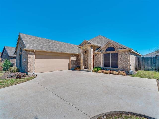 1104 Rio Vista Drive, Desoto, TX 75115