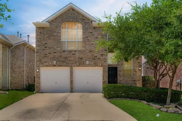 8215 Dogwood Lane, Irving, TX 75063