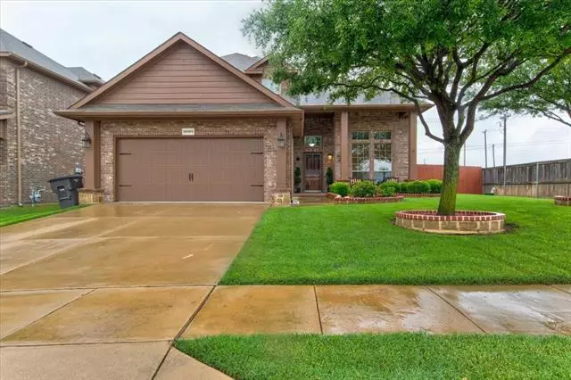 10065 Red Bluff Lane, Fort Worth, TX 76177