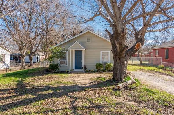 705 Kimbrough Street, White Settlement, TX 76108