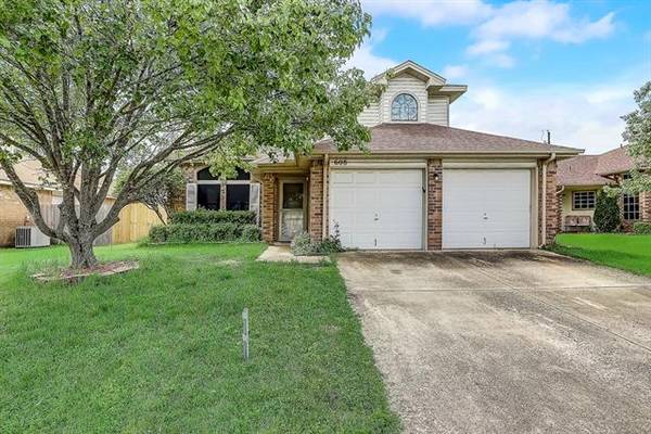 608 Cox Street, Cedar Hill, TX 75104