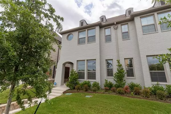 2609 McCart Avenue, Fort Worth, TX 76110