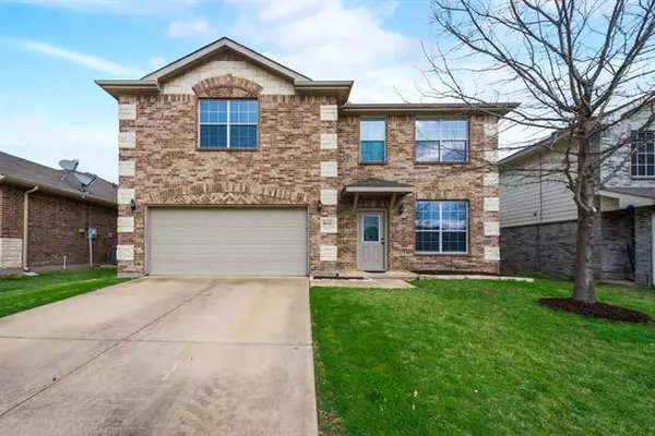 8612 Star Thistle Drive, Fort Worth, TX 76179