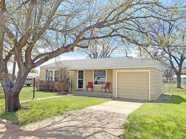 1208 Pawnee Avenue, Rule, TX 79547