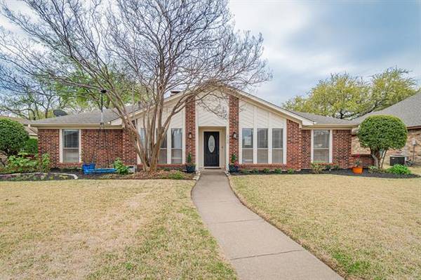 1700 Serenade Lane, Richardson, TX 75081