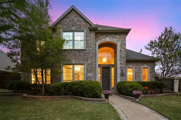 2298 Crystal Falls Drive, Frisco, TX 75036