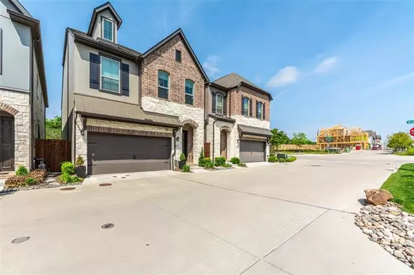 Dallas, TX 75231,7077 Mistflower Lane