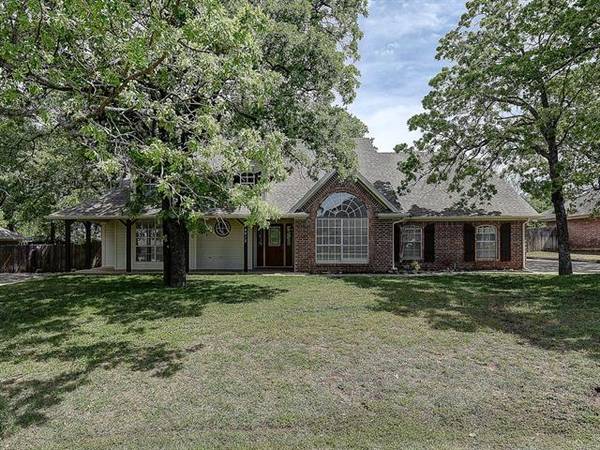 4812 W Wedgefield Road, Granbury, TX 76049