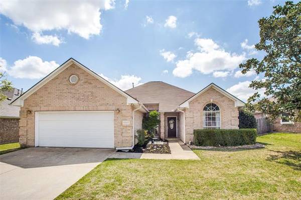 6220 Roaring Springs Drive, North Richland Hills, TX 76180