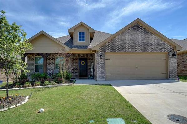 1816 Vallana Drive, Gainesville, TX 76240