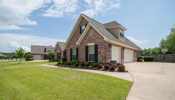 2461 Churchill Drive, Bossier City, LA 71111