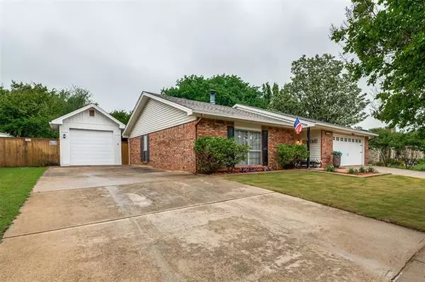 Arlington, TX 76016,2604 Southcrest Drive