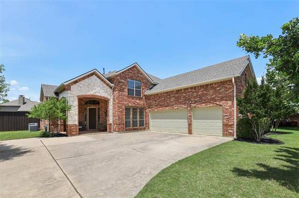 4111 Creek Falls Drive, Corinth, TX 76208