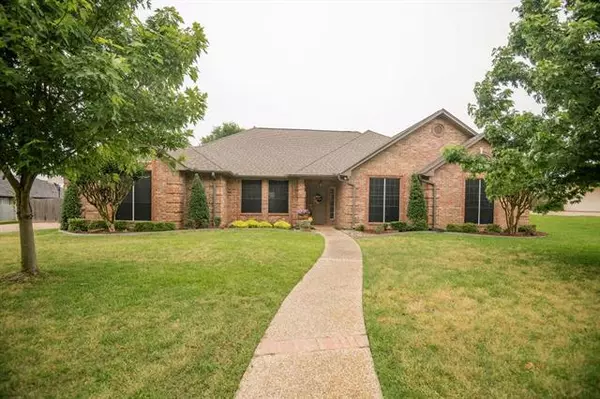 9116 Deerfield Drive, Tyler, TX 75703