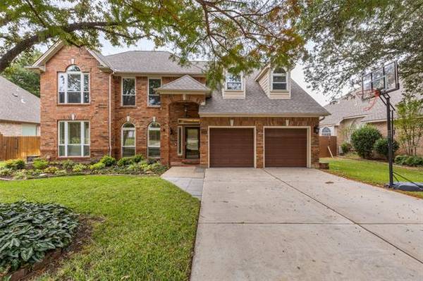 1105 Woodbriar Drive, Grapevine, TX 76051