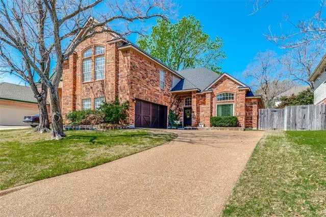 3904 Amy Court, Arlington, TX 76016