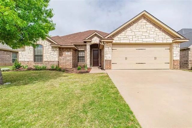 612 Donna Circle, Granbury, TX 76049