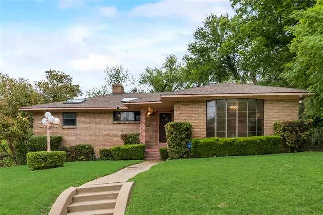 2338 Pinebluff Drive, Dallas, TX 75228