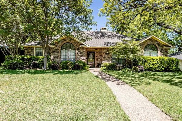 836 Woodmoor Drive, Coppell, TX 75019